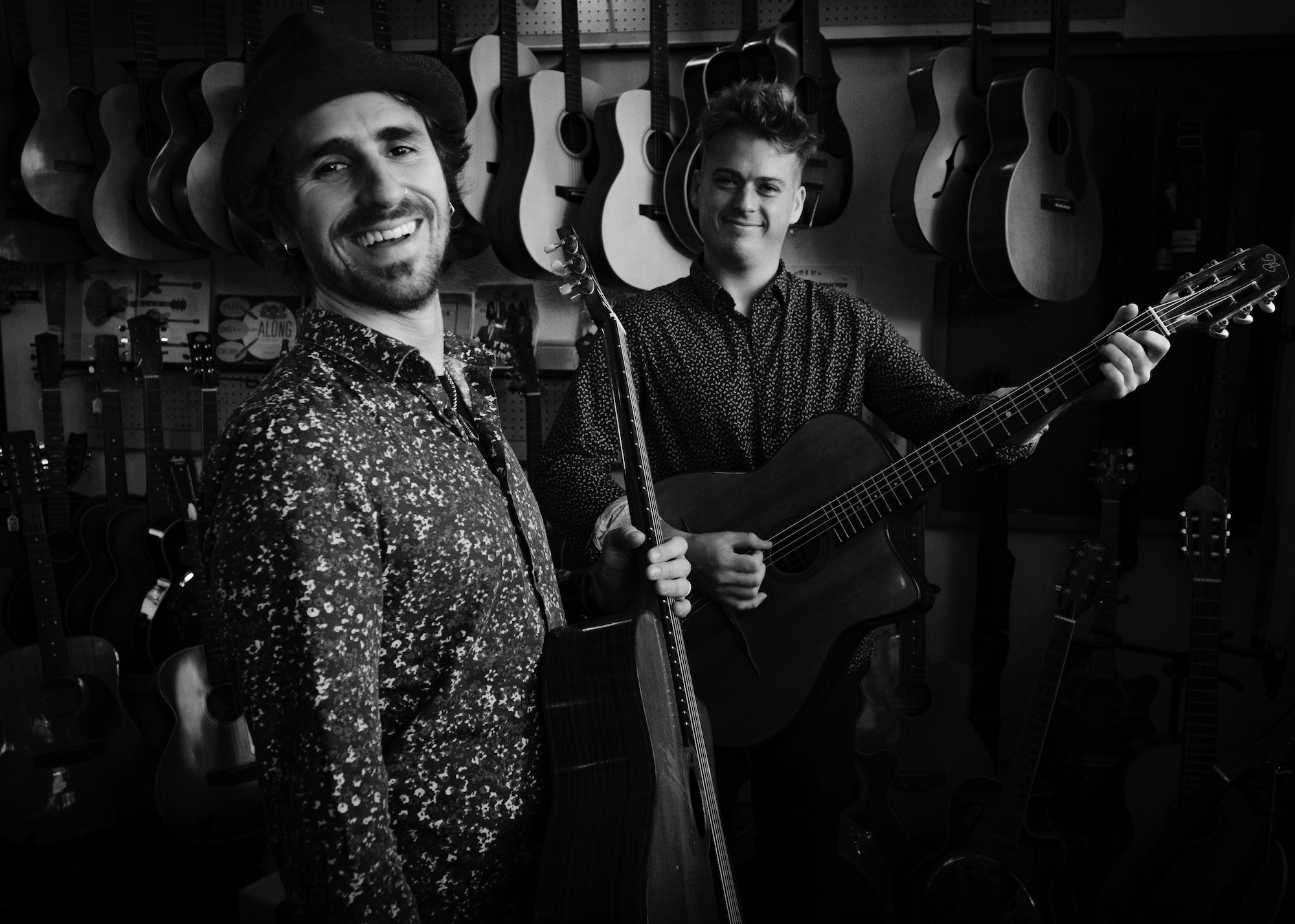 Friday Night Happy Hour Music with Javi Jiménez & Ross Howe